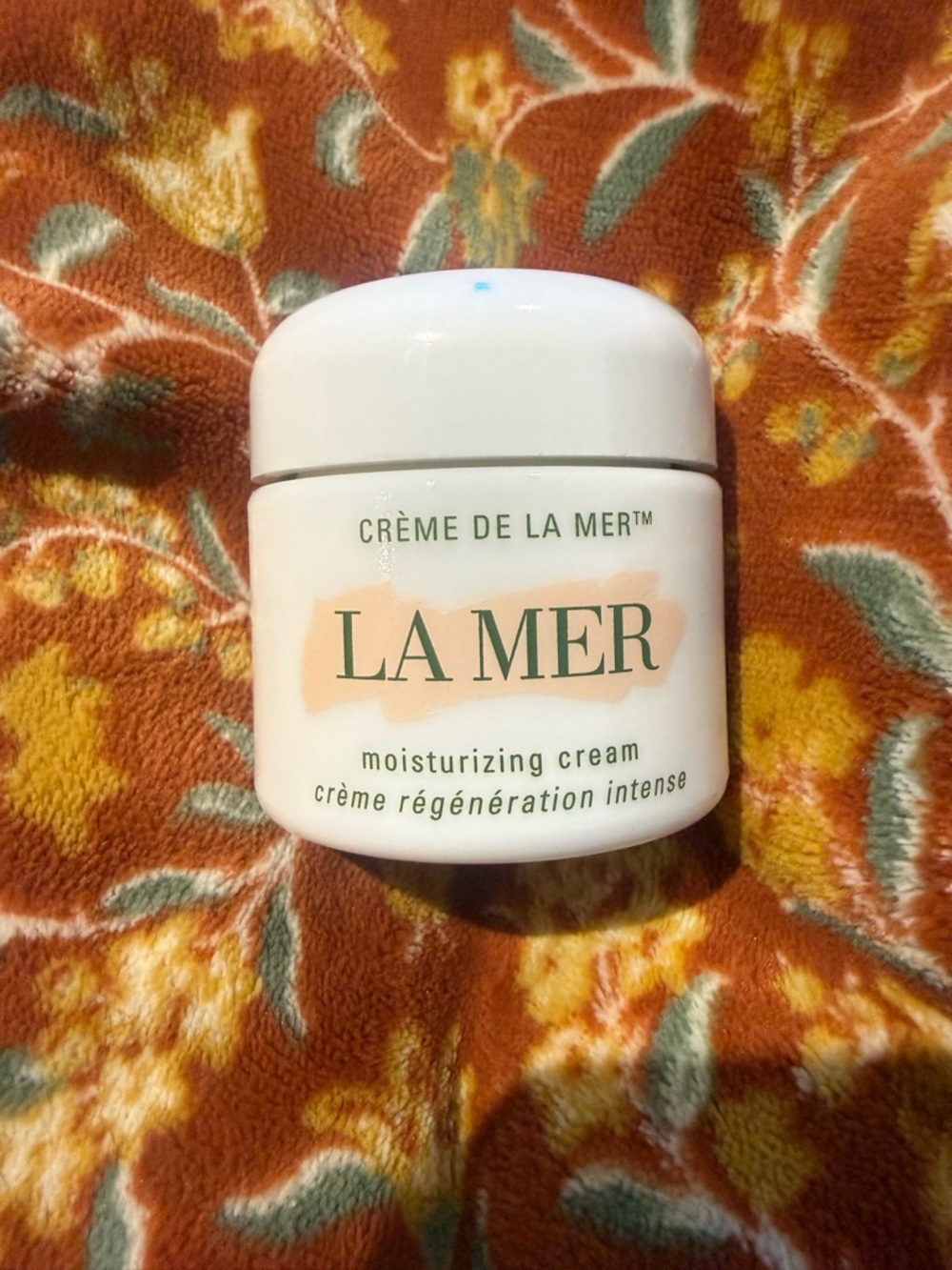 La Mer White Jar with Peach Accent